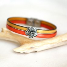 Pulsera dúo de cuero para mujer con correa de flor plateada, personalizable