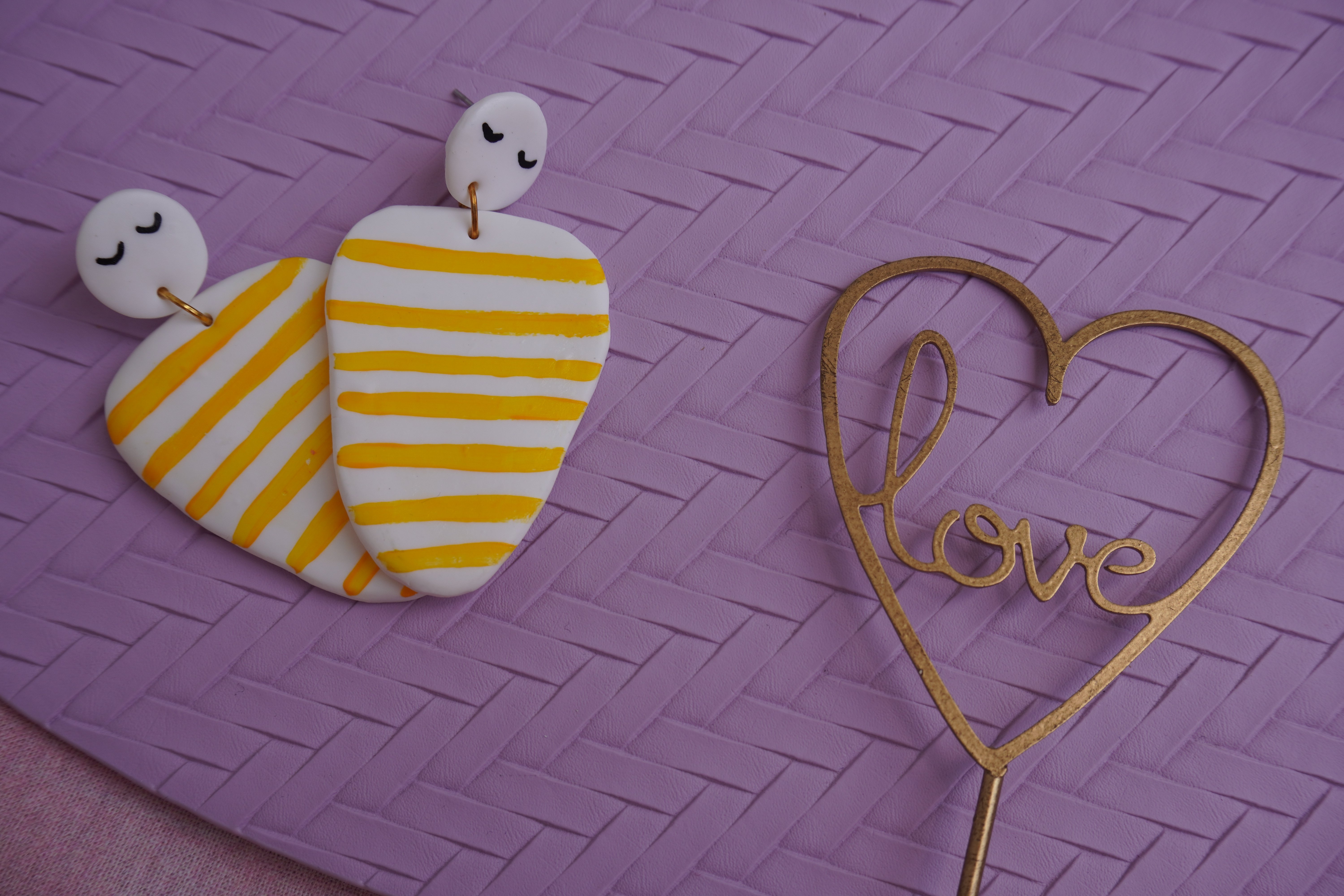 Boucles d'oreilles en argile polym&egrave;re Pollen