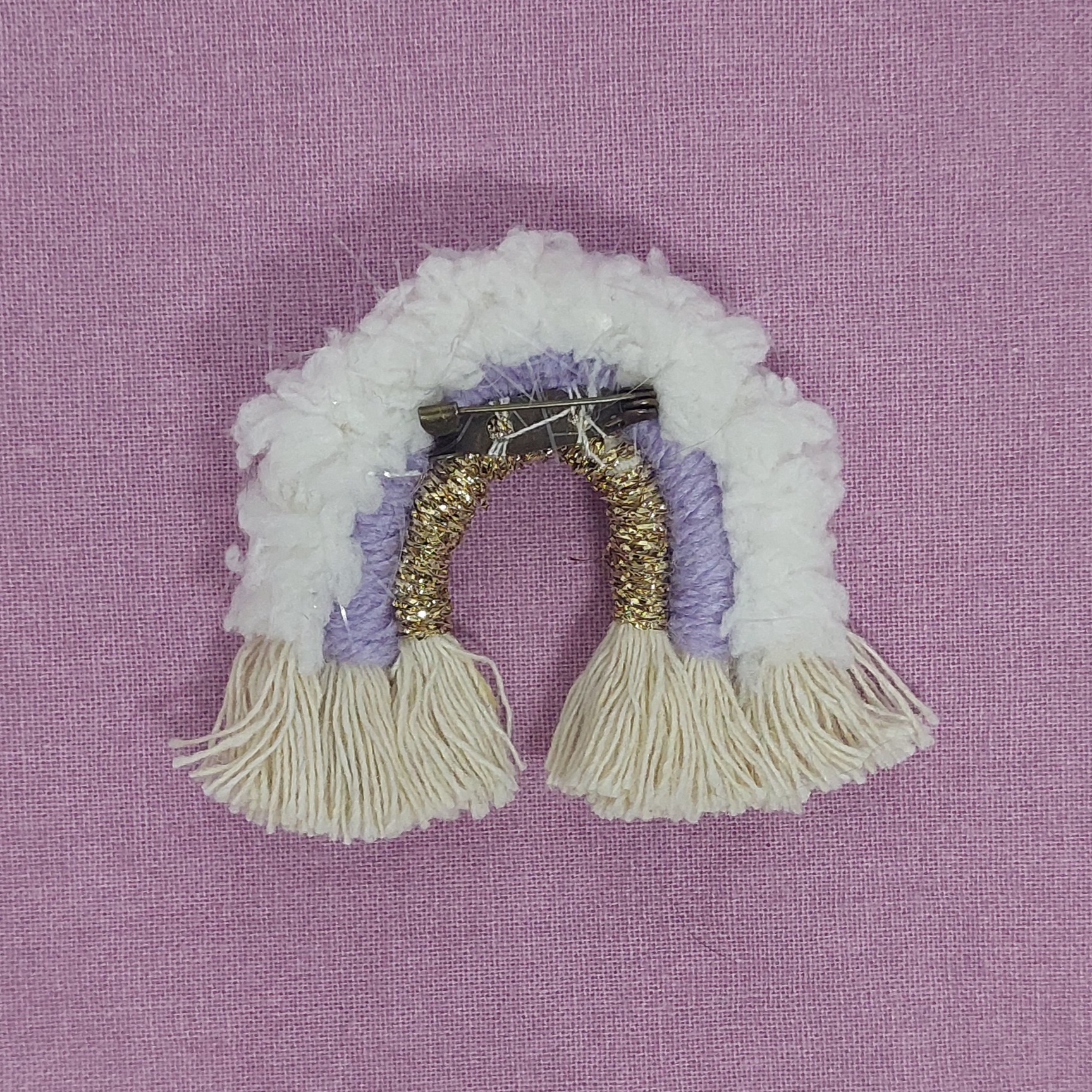 Broche Macramé Arc-en-ciel