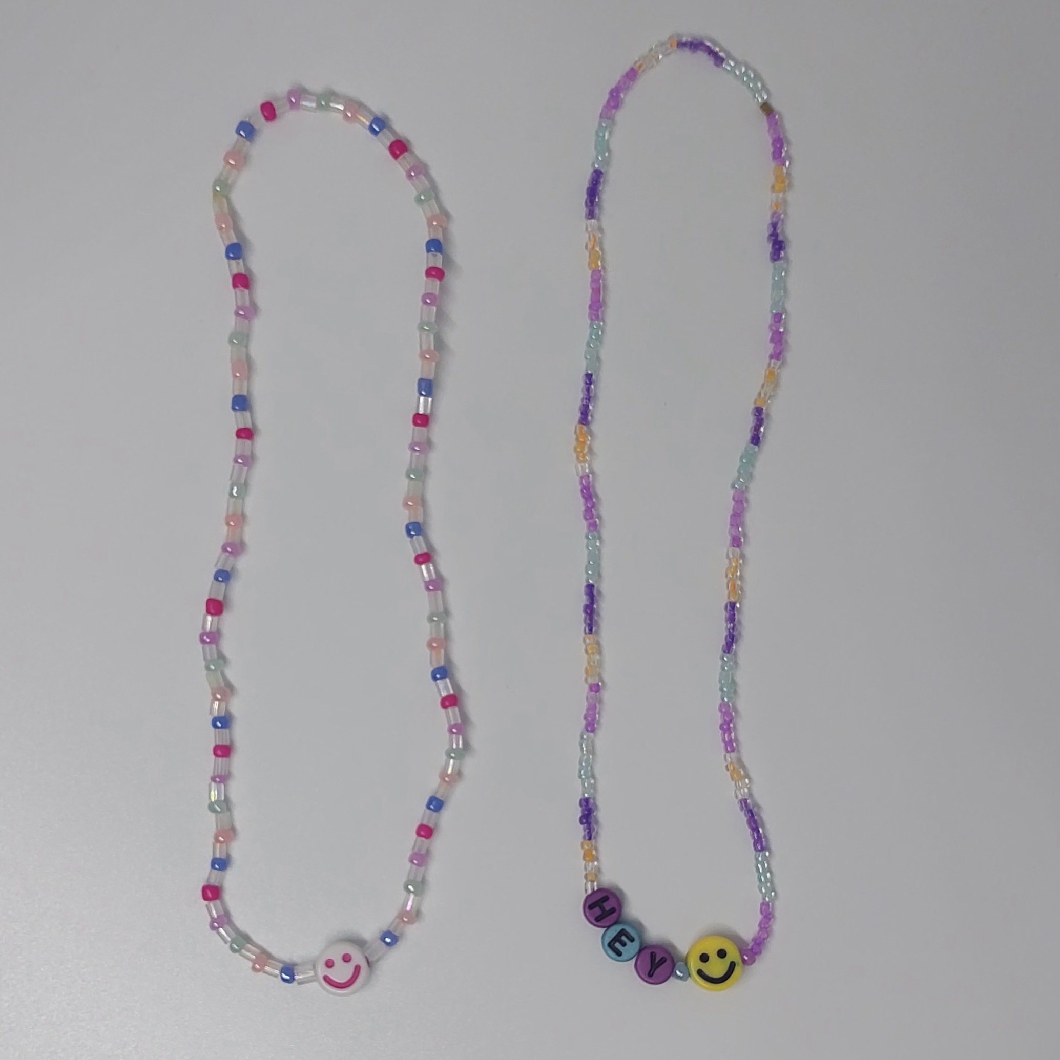 Ras du cou Smiley &agrave; rayures "HEY"