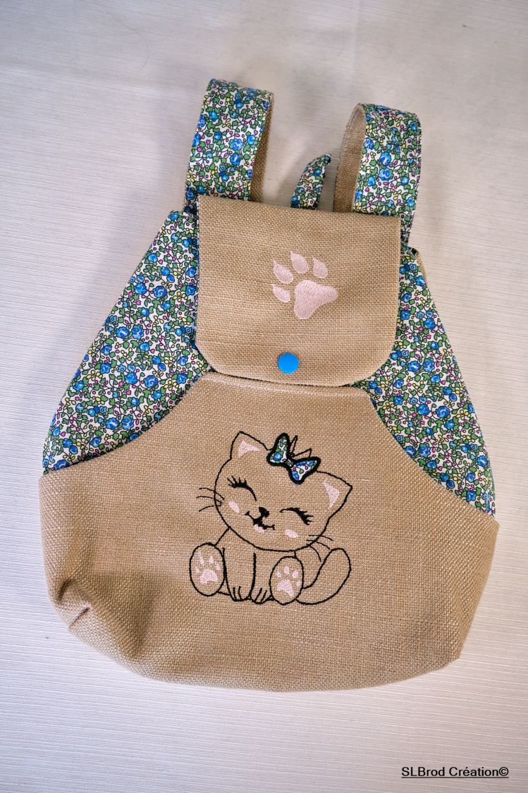 Mochila infantil bordada, gatito personalizable